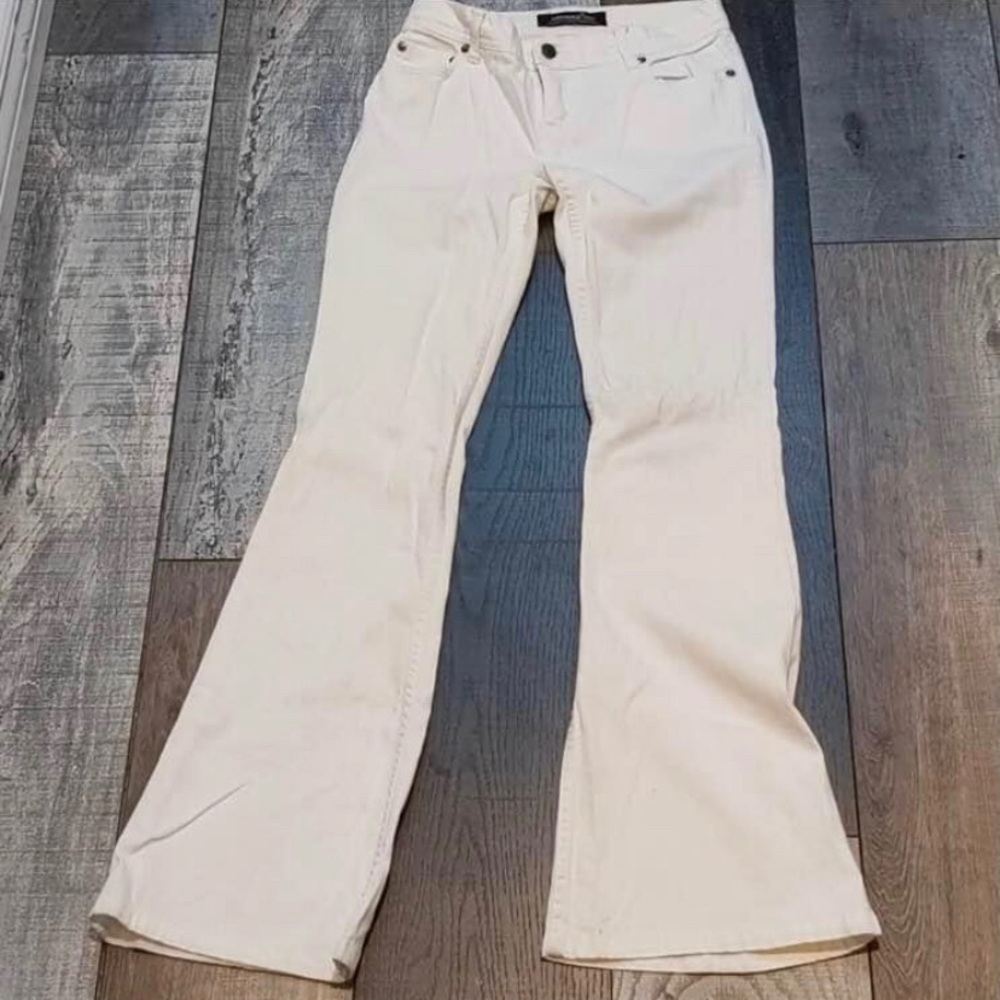 Cute boot leg jeans! Warn a few times